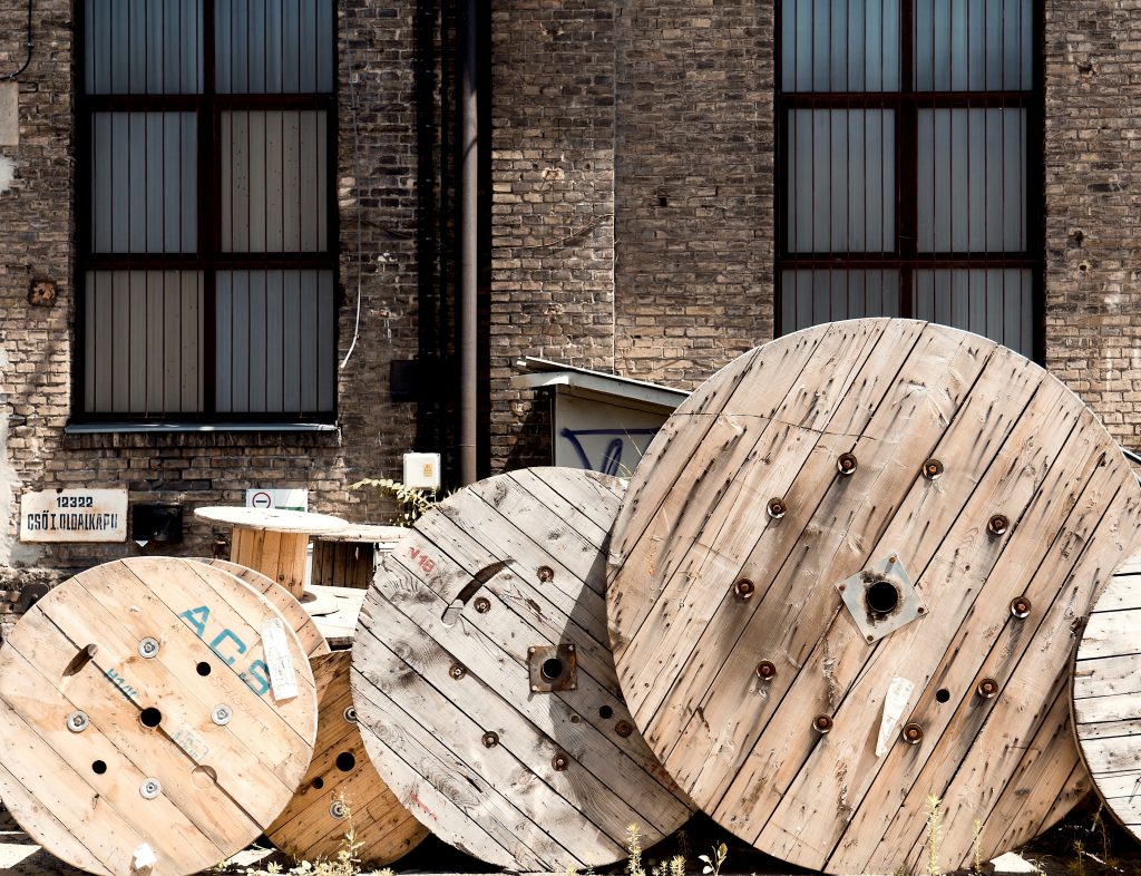 reclaimed wood kernig krafts repurposed