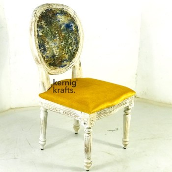 CHAM76531 Wooden Colonial Chair With Hand Carving