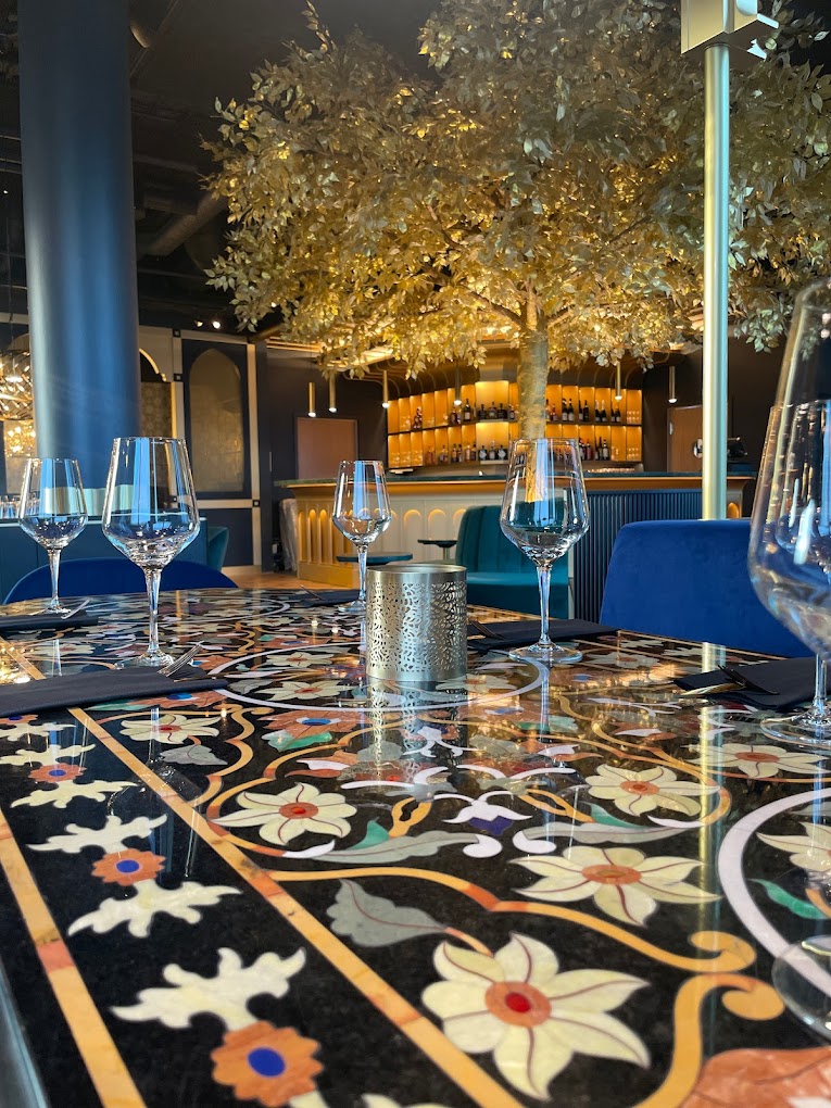 TANDOORI PALACE,   furniture supplied for resto bar project by kernig krafts in Norway 