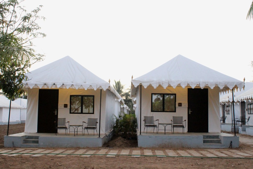 This picture encapsulates Kernig Krafts' dedication to creating furniture that seamlessly blends elegance and innovation, transforming spaces into expressions of artistic sophistication.