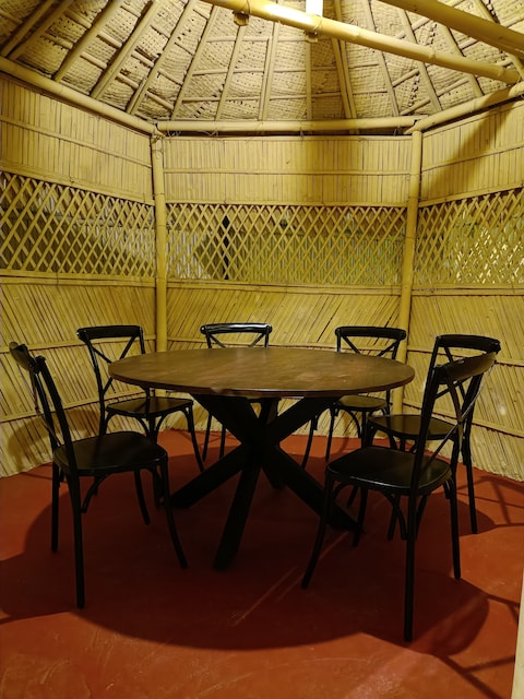 Outdoor Dining Table With 6 Chairs