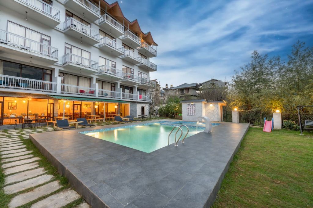 Echor himalayn heights luxe , Manali furniture by kernig krafts