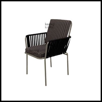 Breeze Metal Outdoor Chair – A durable and stylish outdoor seating option featuring a metal frame, rope weaving, and upholstered seat. Ideal for patio, garden, and balcony use."