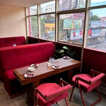 CAFE FURNITURE TABLES