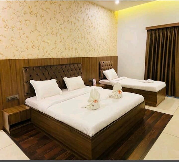 “Close-up of custom-crafted wooden furniture detailing by Kernig Krafts for hotel project”